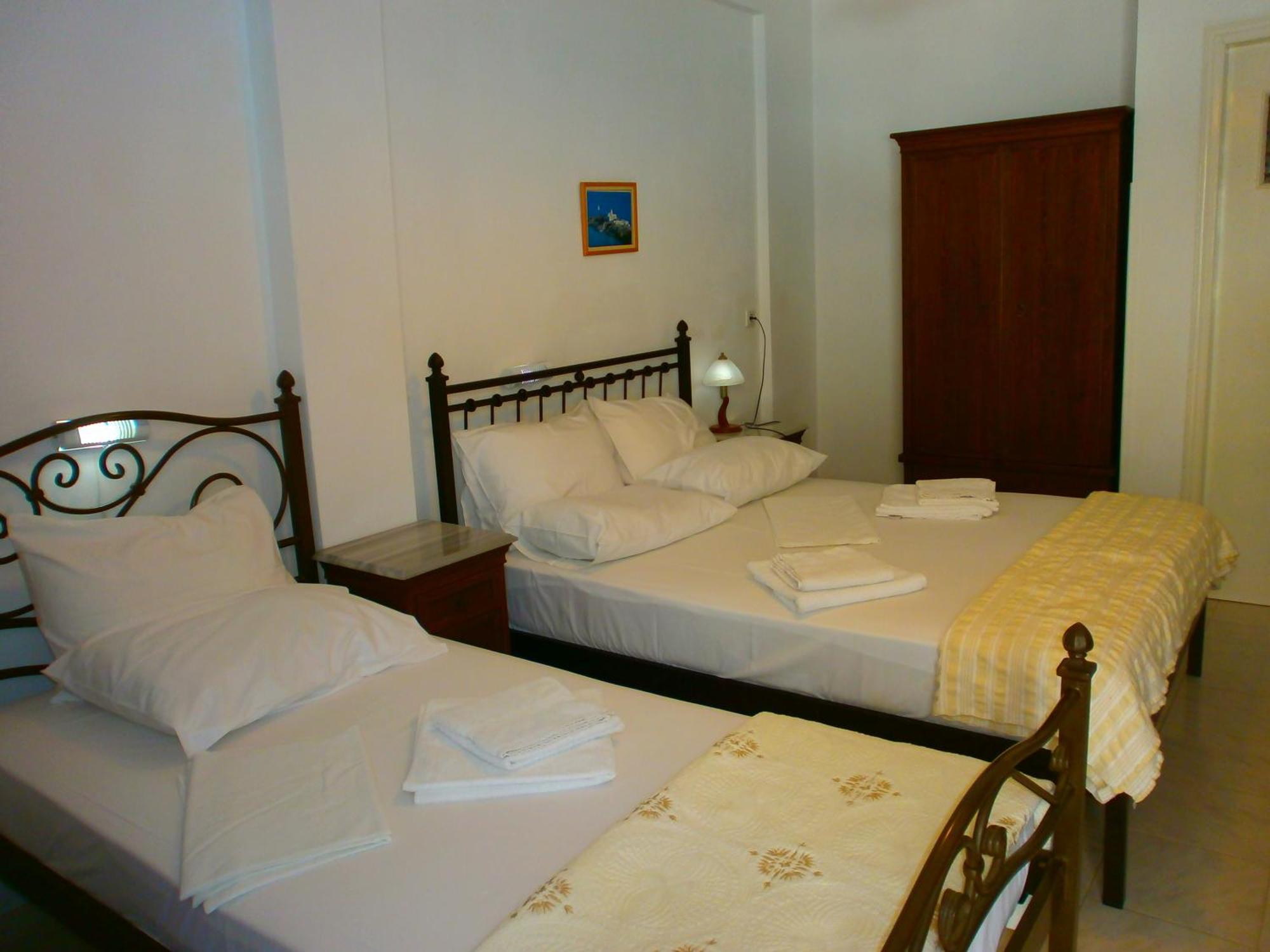 Aglaia Studios Kamares  Room photo